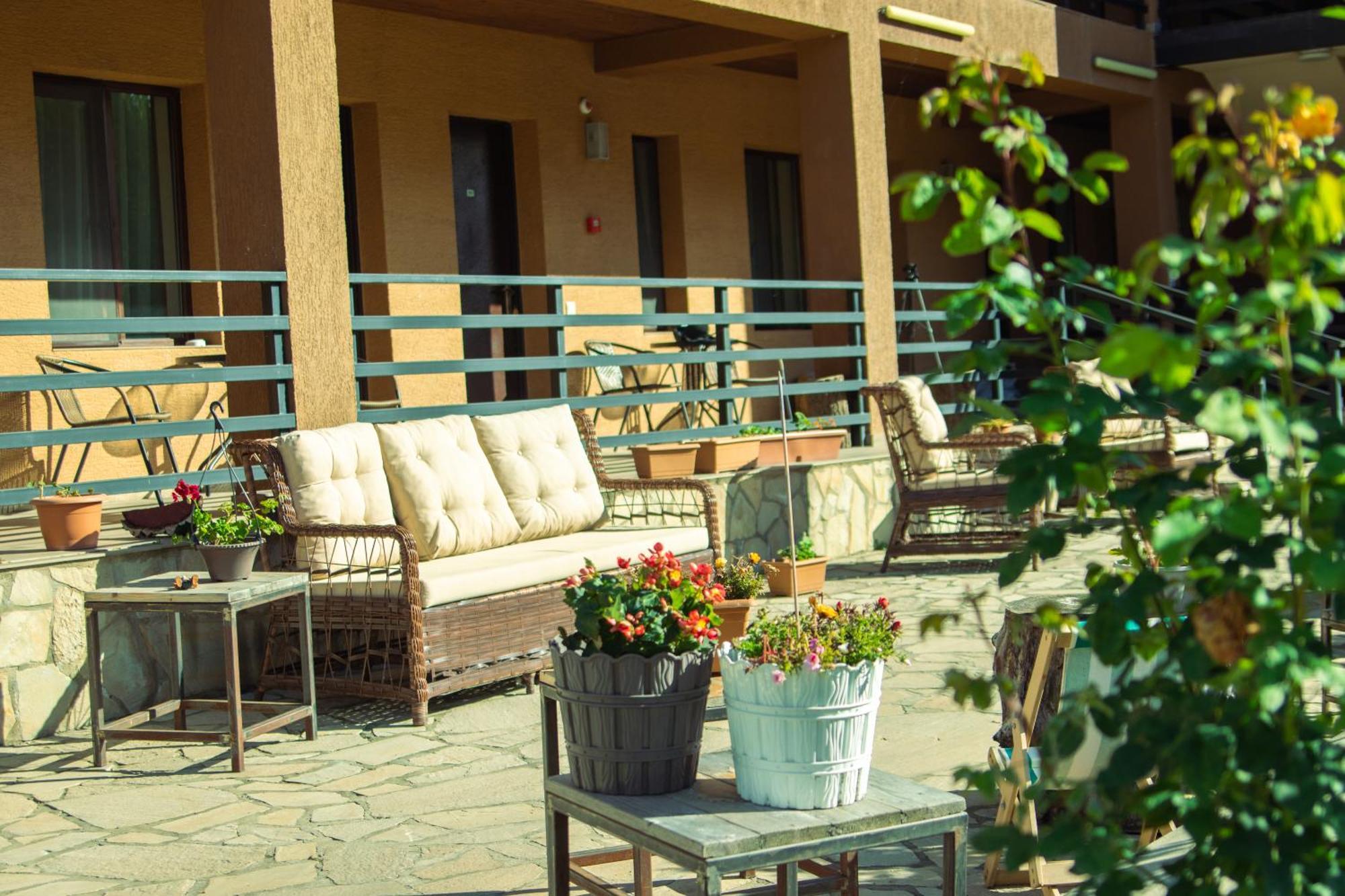 Guest House Oxygen Kazbegi Exterior foto